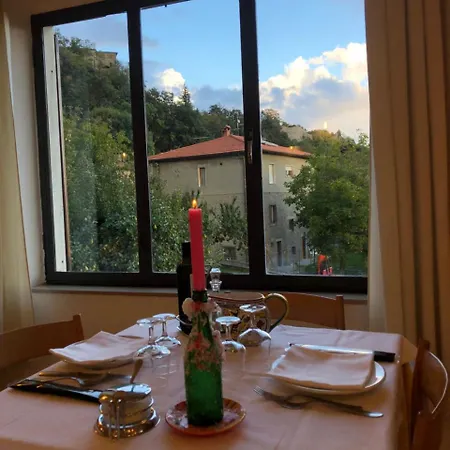 Ristorante Letizia מלון 2*